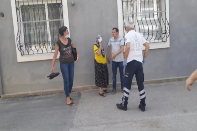 Bursa'da kadınların taşlı sopalı çöp kavgası! 3 yaralı, 5 gözaltı