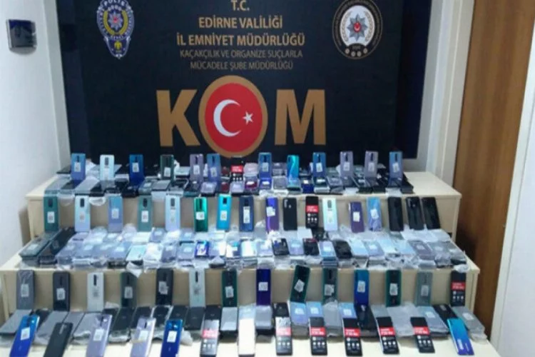 Kapıkule'de milyonluk kaçak cep telefonu yakalandı!