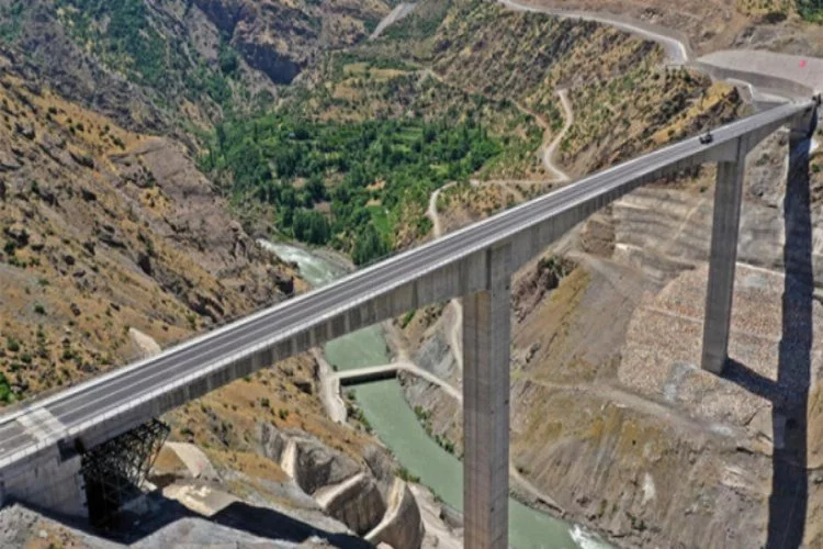 Türkiye'nin en yüksek köprüsü açılıyor!