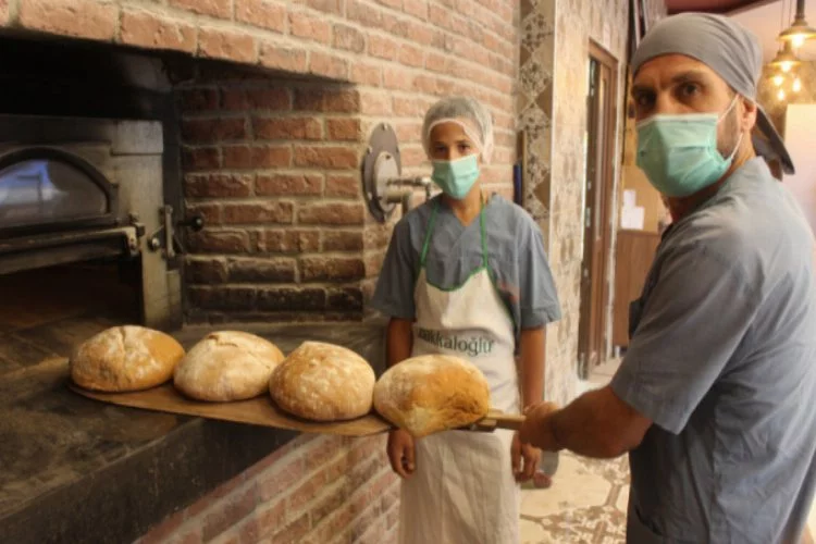Bursa'da cevizli ekmek üretti, ünü ülke sınırlarını aştı!