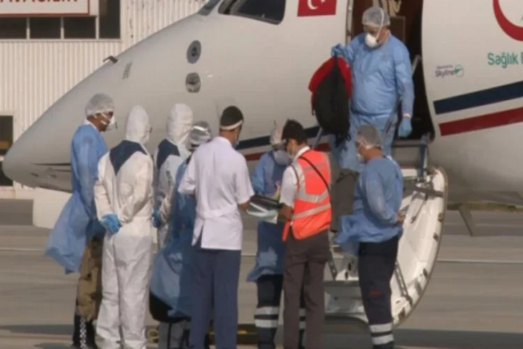 Koronavirüse yakalanan 4 vatandaş, Türkiye'ye getirildi