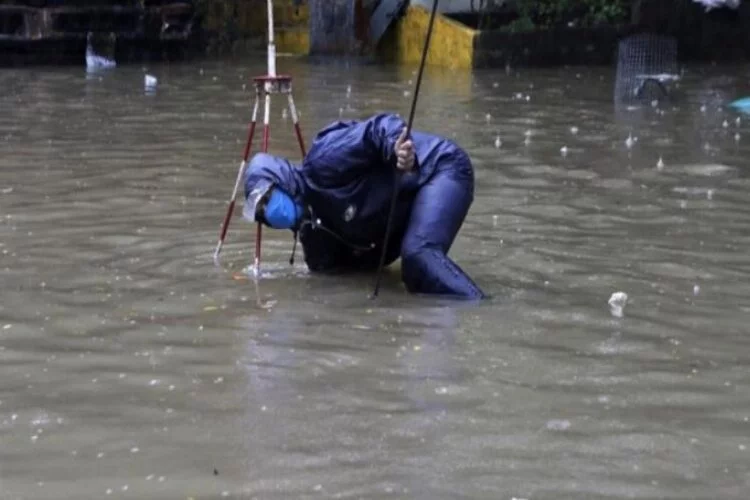 Hindistan'da şiddetli muson yağışları: 50 ölü
