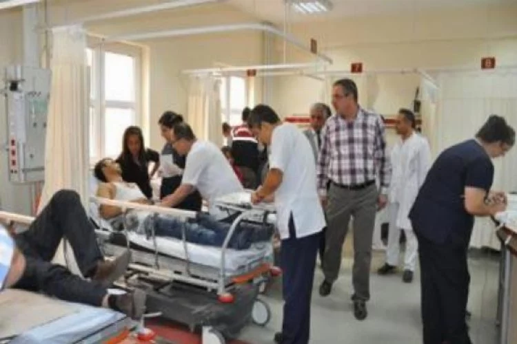 Bursa'da feci kaza:1 ölü,44 yaralı