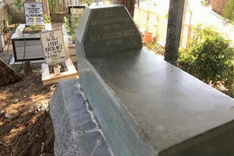 18 yıl sonra açılan mezar! Babasını arıyor