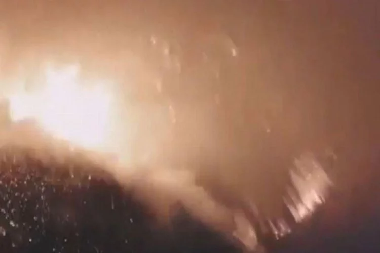 İtalya'nın Stromboli Yanardağı patladı
