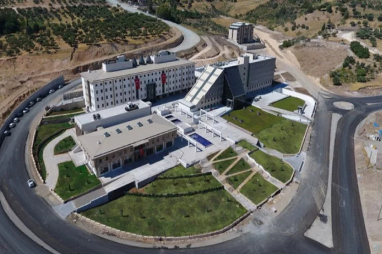 90 milyon TL'ye mal olan Türkiye'nin ilk 'Kamu Külliyesi' açıldı
