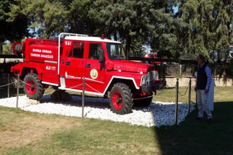 Bursa'da yangınla mücadelenin eski gözdesi "emektar" arazöze vefa!