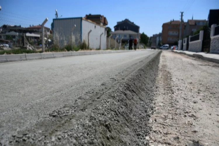 Bursa İnegöl sokakları milli ve yerli beton yollarla kaplanıyor