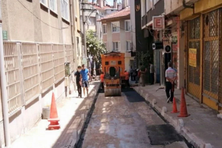 Bursa Osmangazi'nin yollarında bakım onarım çalışması!
