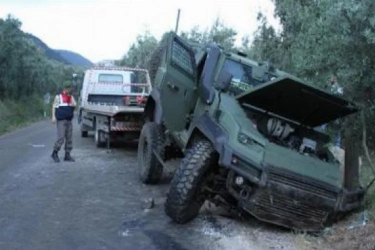 Zırhlı araç Bursa'da takla attı