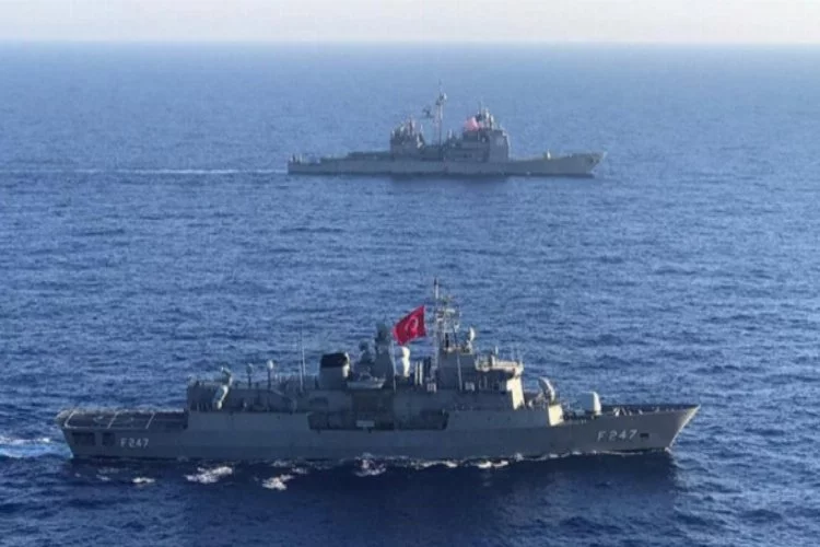 MSB duyurdu: ABD uçak gemisi muharebe grubu ile Akdeniz'de eğitim icra edildi
