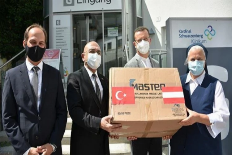 Türkiye'den bir ülkeye daha koronavirüs yardımı