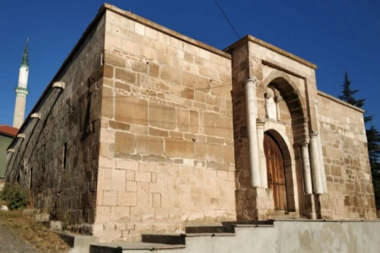 700 yıllık kervansarayda 'korsan' restorasyona suç duyurusu