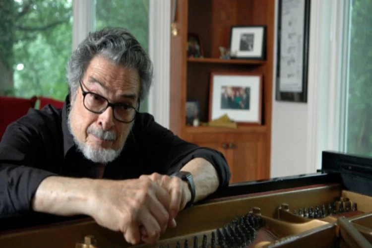 "Tek elli piyanist", 92 yaşında hayatını kaybetti