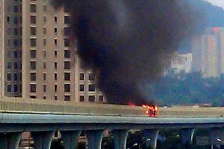 Çin'de otobüs yangını : 47 ölü