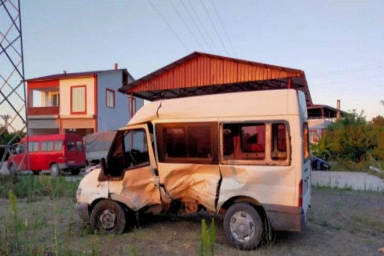 Samsun'da trafik kazası: 2 kişi...