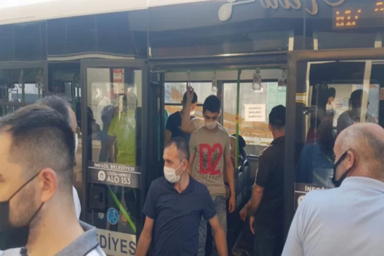 Bursa'da kaymakam tıka basa dolu otobüsü boşalttı