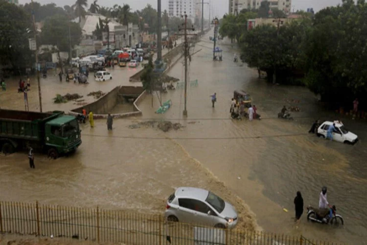 Pakistan'da muson yağışlarında bilanço artıyor