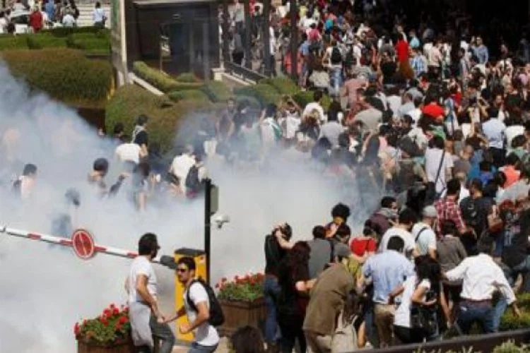 AK Parti seçmeni Gezi eylemleri için ne düşünüyor ?