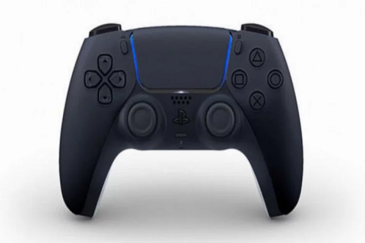 PlayStation 5'e siyah DualSense gelecek
