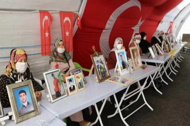 HDP önündeki ailelerin evlat nöbeti 341. gününde