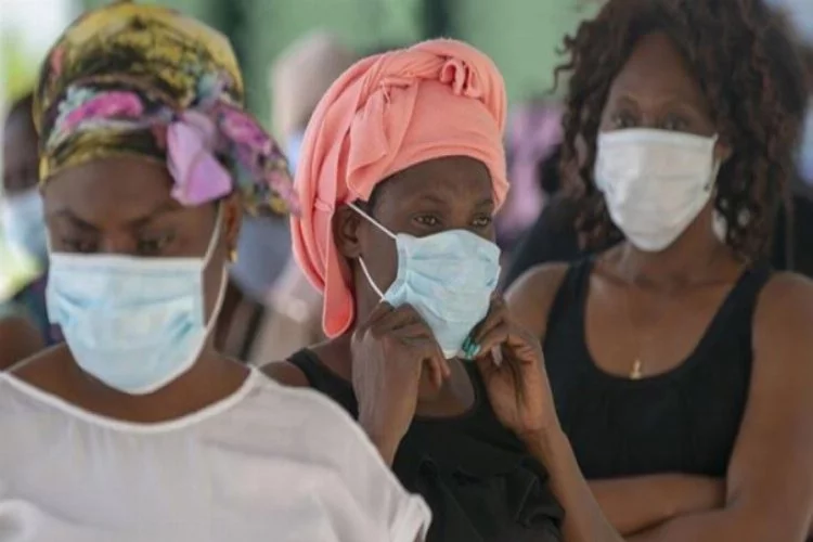 Güney Afrika Cumhuriyeti'nde virüs hız kesmiyor