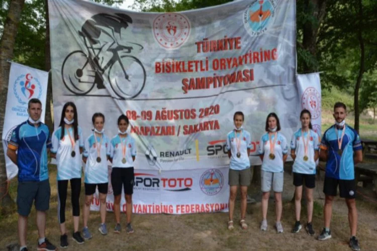 Bursa İnegöl Belediyesi DOSTUM oryantiring takımından 10 madalya