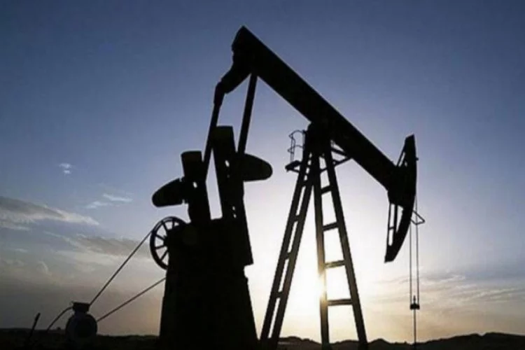 Rusya'nın petrol gelirleri düşüşte