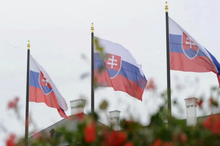 Slovakya, iki Rus diplomatı sınır dışı etti