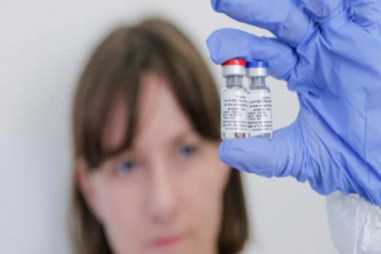 "Rus Kovid-19 aşısının 18-60 yaş arası kişilerde kullanılması uygun olur"