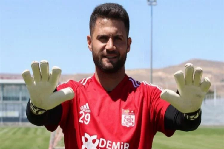 Sivasspor, kaleci Ali Şaşal Vural ile yeniden anlaştı