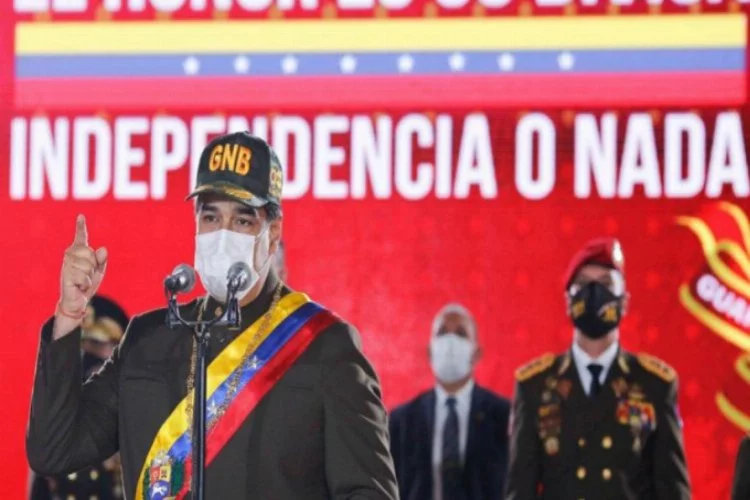 Maduro'nun en yakınında korona çıktı!