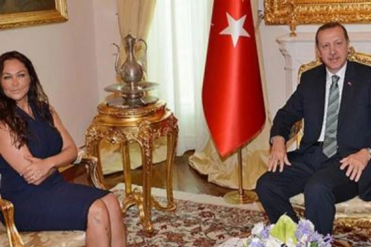 Erdoğan Hülya Avşar ile görüşüyor