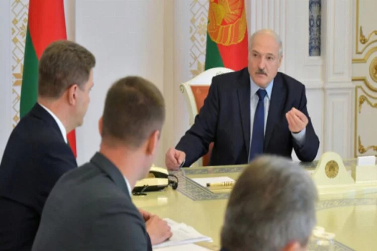 Belarus'ta Lukaşenko 'resmen' seçildi