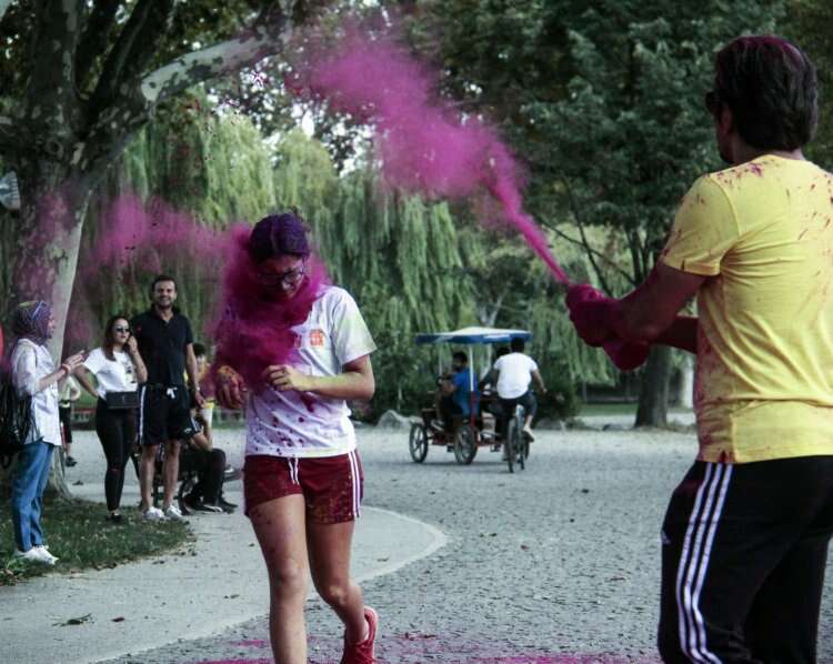Bursa'da Renkli Koşu Festivali