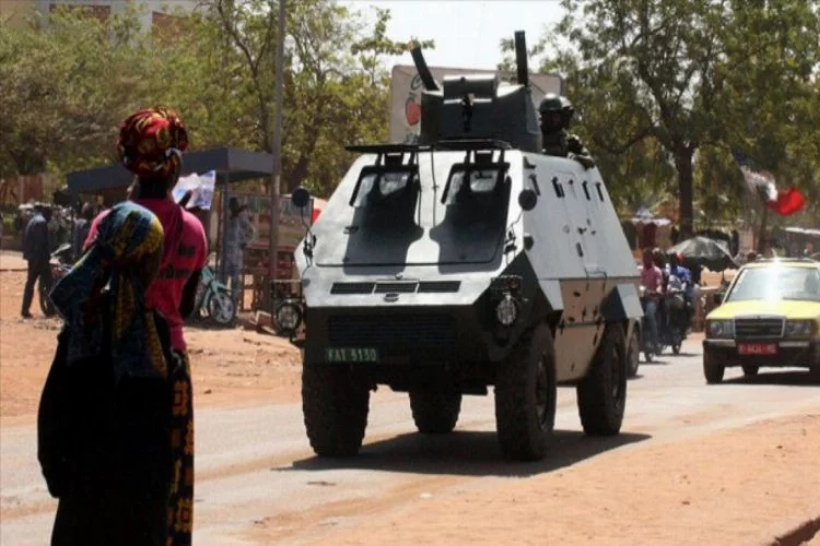 Mali'de askeri hareketlilik, silah sesleri duyuldu!