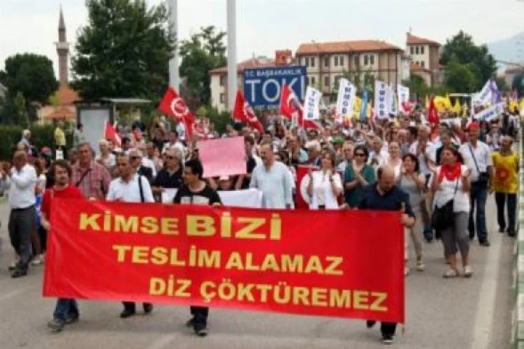 KESK Bursa'da sokaklara döküldü