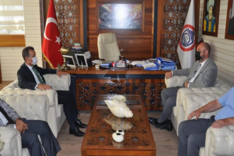 Bursa'da Kaymakam Özçakıcı'dan Başkan Aydın'a iadeyi ziyaret