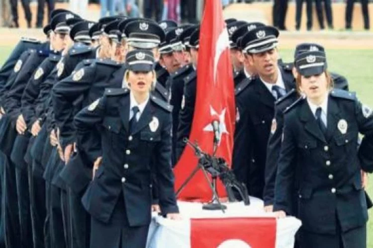 3 bin polis AK Parti'ye üye yapıldı iddiası ortalığı karıştırdı