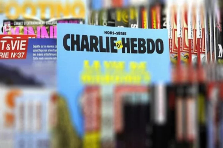 Charlie Hebdo'dan yine aynı skandal!