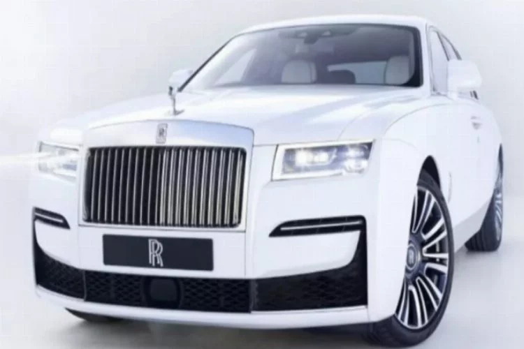2021 Rolls Royce Ghost tanıtıldı!