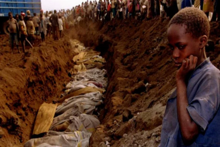 Ruanda soykırımının sorumlularından Karemera öldü