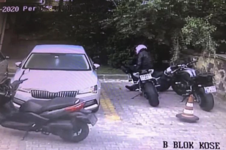 Vatandaşları canından bezdiren motosiklet hırsızları kamerada
