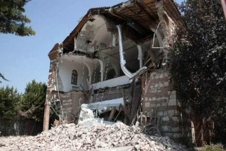 Vakıflar Genel Müdürü'nden Bursa'da yıkılan tarihi yapıyla ilgili açıklama!