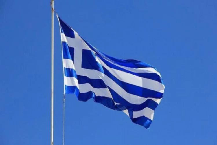 Yunanistan ekonomisi yüzde 14 küçüldü