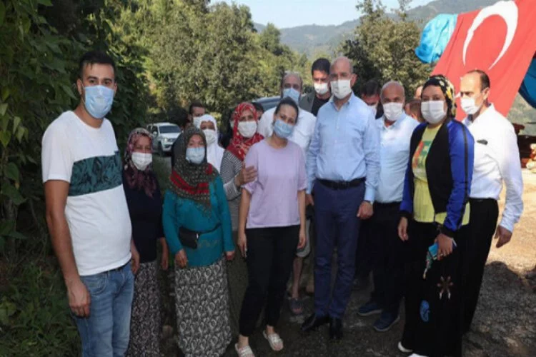 Bakan Soylu'dan selde hayatını kaybeden Özdemir'in ailesine taziye ziyareti
