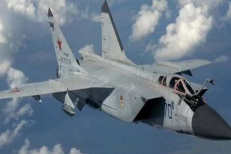 Rus savaş uçağı Norveç uçağını engelledi