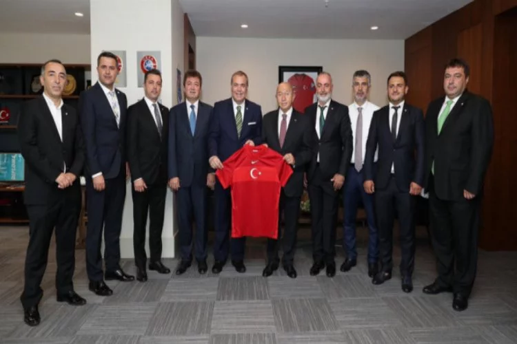 Bursaspor Başkanı Kamat'tan TFF Başkanı Özdemir'e ziyaret