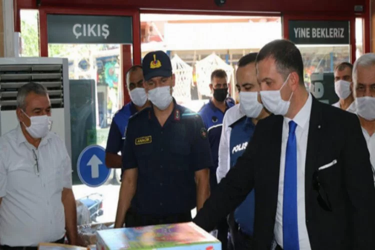 Adana Kozan'da maske takmayanlara 90 bin TL para cezası yağdı