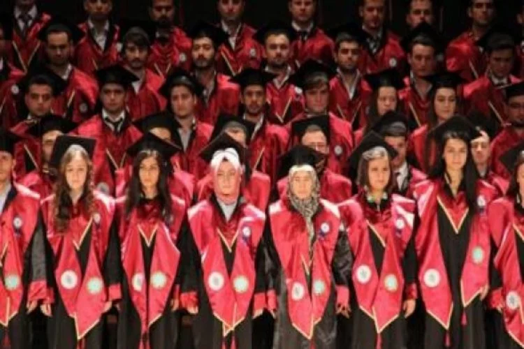 Bursa'da veteriner hekimler mezun oldu